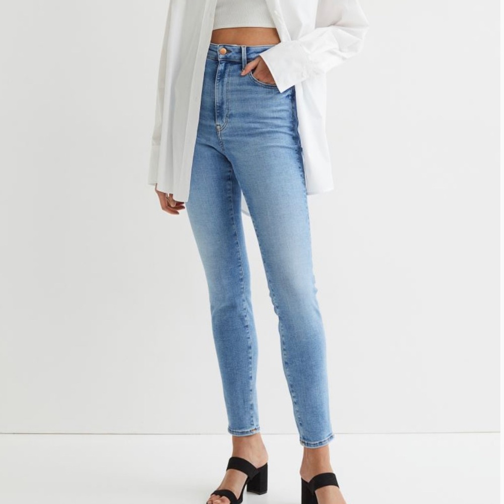 H&M Women's Skinny Jeans - Light Blue